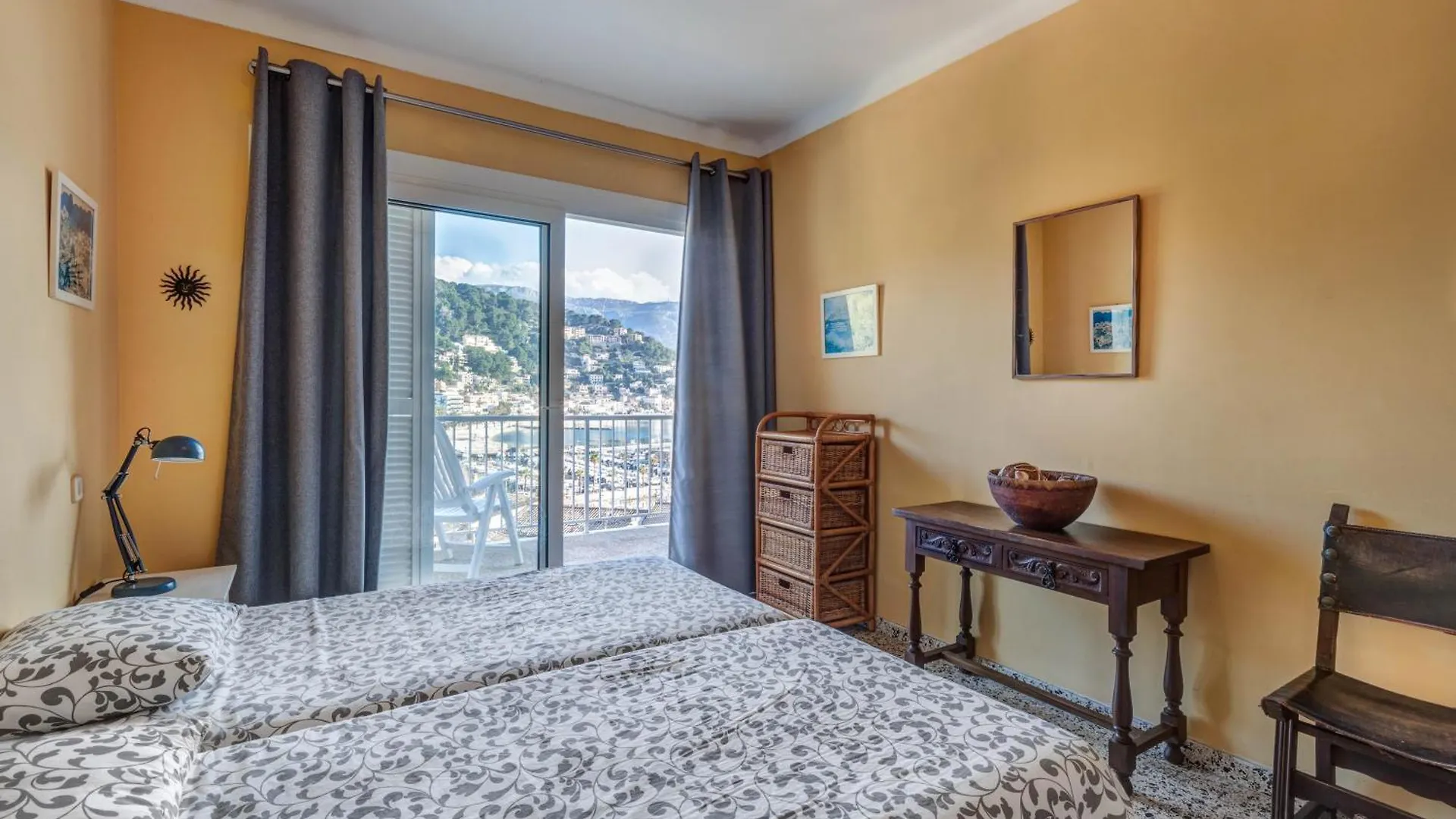 Neptuno 1 Simple Apartment In Port De 索列尔